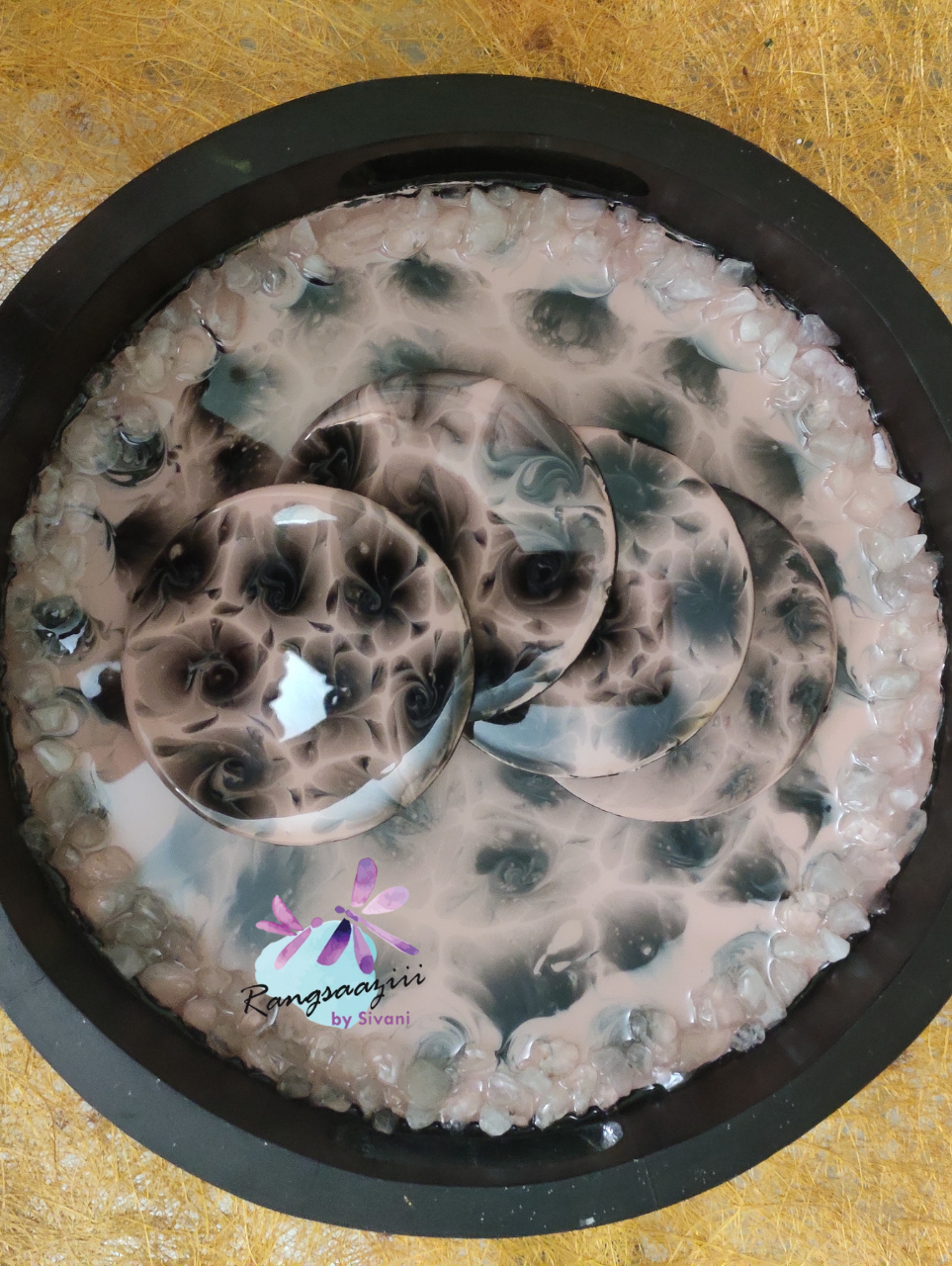 Rangsaazii 12x9 inch Red Epoxy Resin Tray With Coasters.