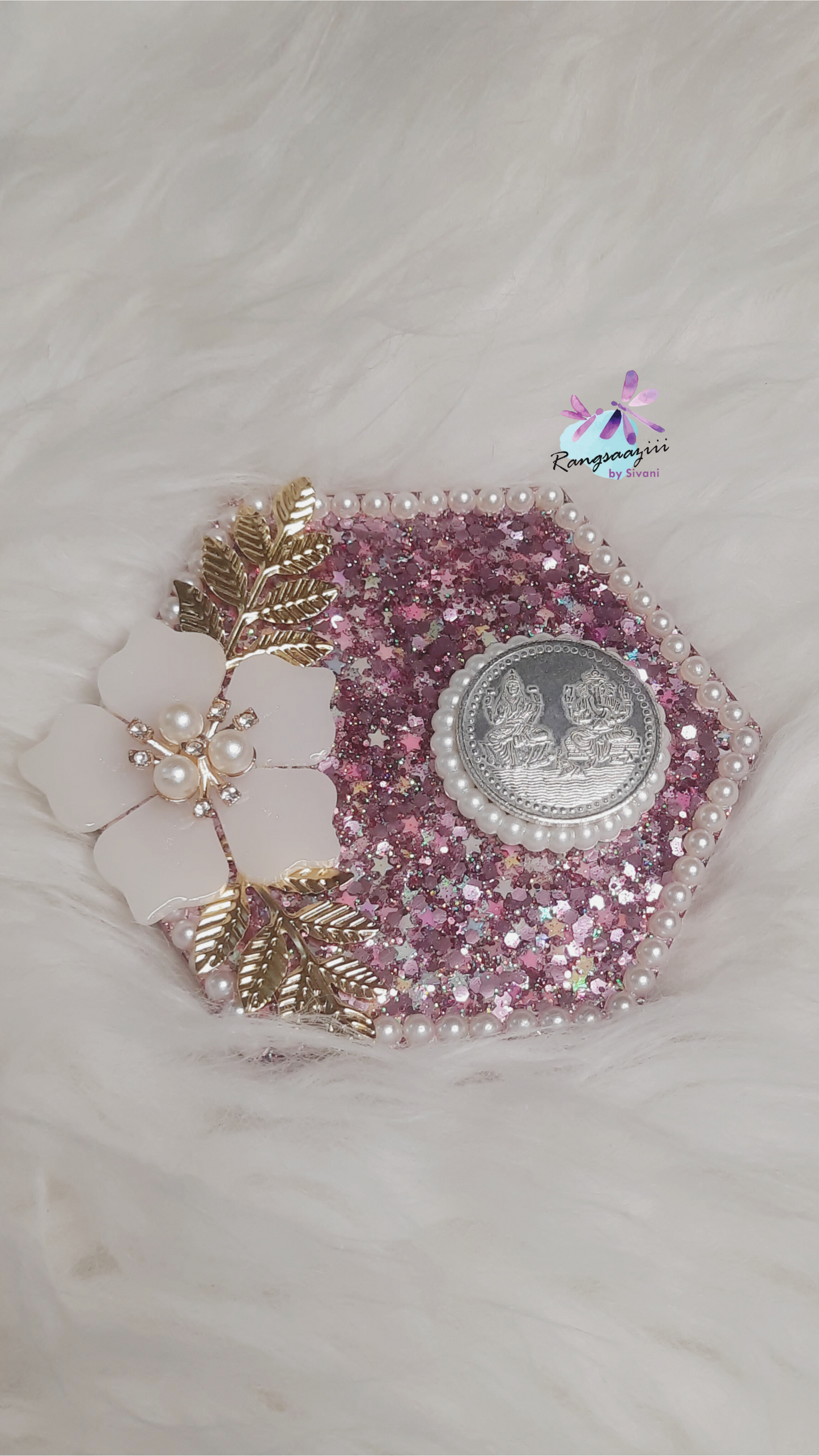 Rangsaazii Exquisite Resin Art for Presenting Wedding Coins (set of 4)