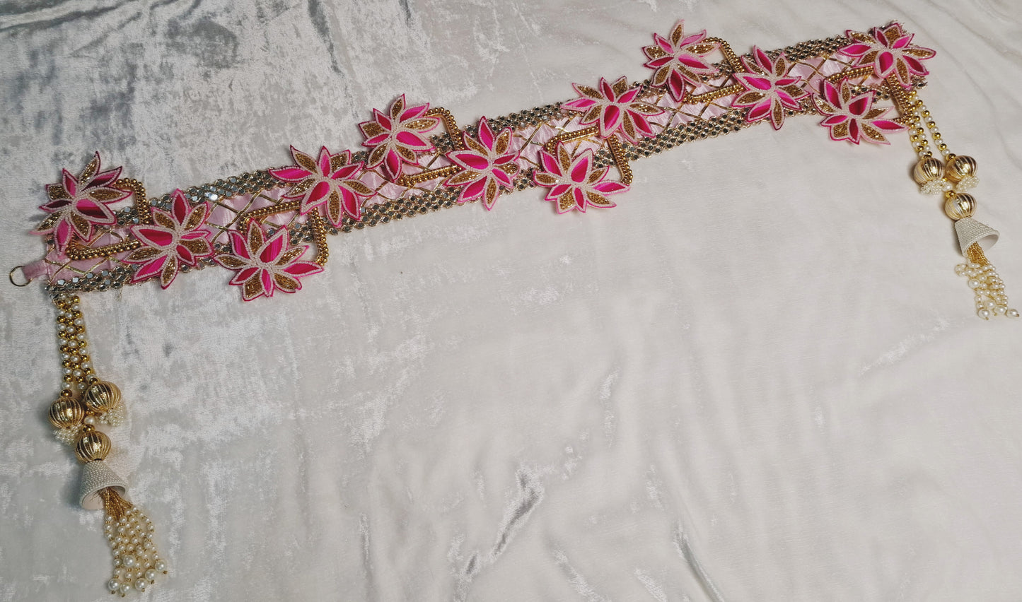 Lotus bandhanwar