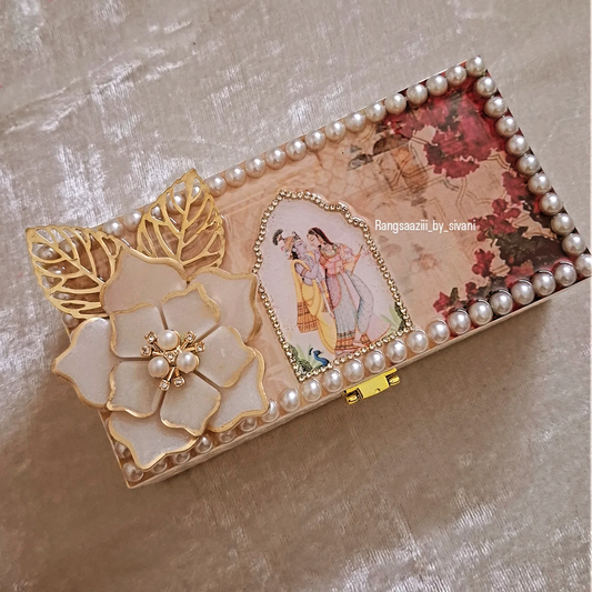 Cash / gift box (Radha krishna)