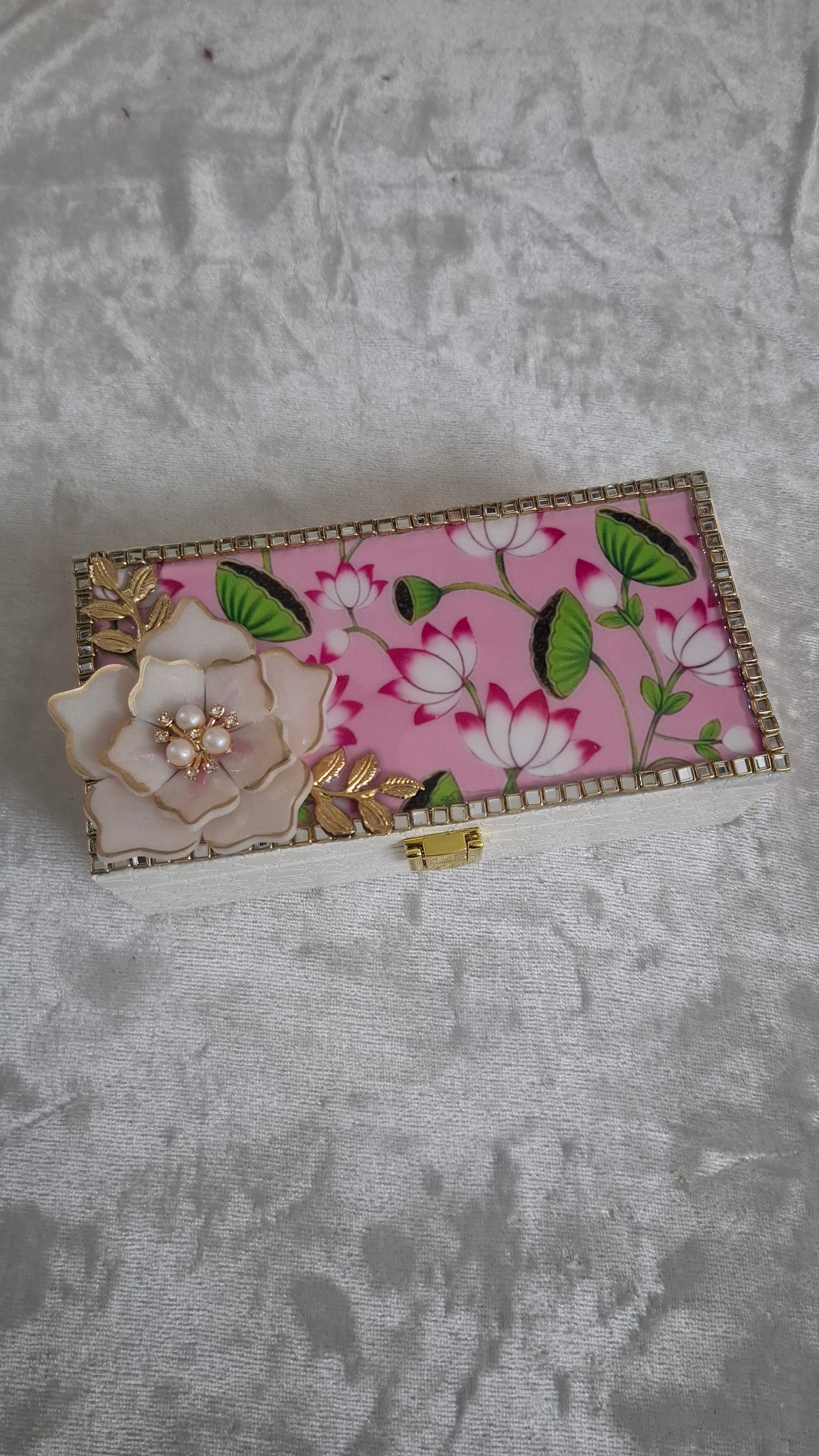 Cash /gift box (pink pichwai)
